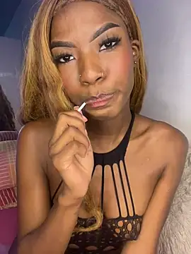 Petite yisell online show from March 10, 2025, 10:13 pm