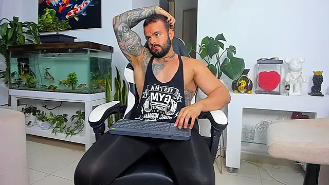 Johnnygrayson1 online show from October 7, 2025, 11:35 pm