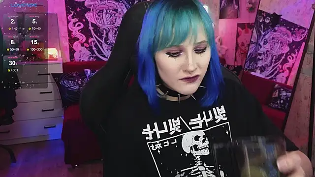 Snapshot of little_Elika chatting on October 3, 2025, 9:56 pm little Elika online show from October 3, 2025, 9:56 pm