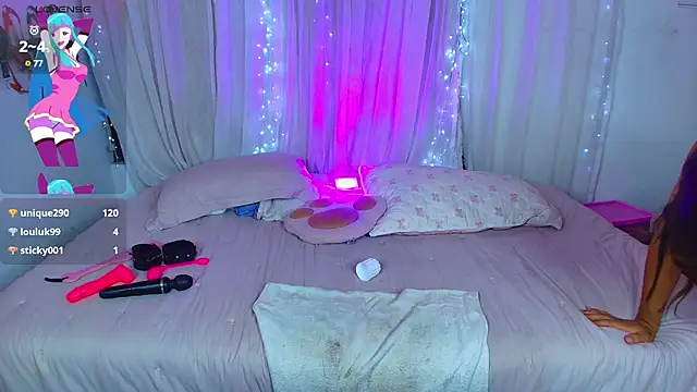 Snapshot of CuteRomi chatting on February 8, 2025, 11:13 pm CuteRomi online show from February 8, 2025, 11:13 pm