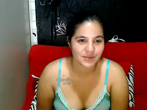 Snapshot of love_and_Lust chatting on January 14, 2025, 4:36 am love and Lust online show from January 14, 2025, 4:36 am