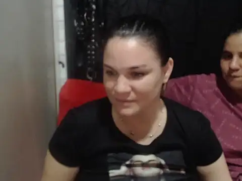 Snapshot of love_and_Lust chatting on February 27, 2025, 2:21 am love and Lust online show from February 27, 2025, 2:21 am