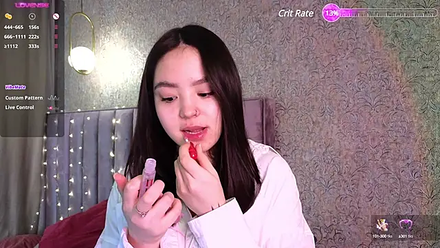 Snapshot of TaiteGloss chatting on December 23, 2024, 4:06 pm TaiteGloss online show from December 23, 2024, 4:06 pm