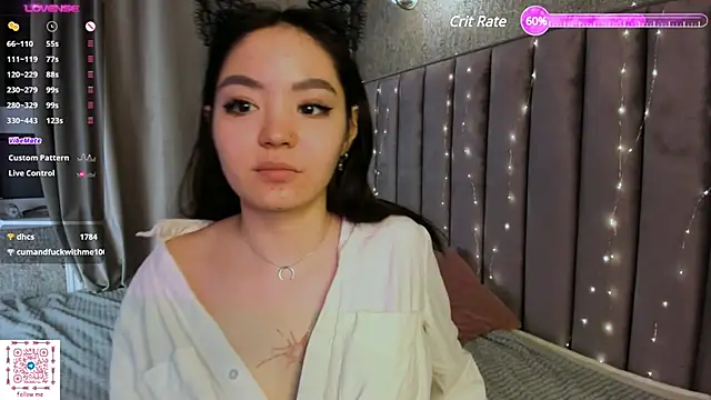 Snapshot of TaiteGloss chatting on January 28, 2025, 10:23 pm TaiteGloss online show from January 28, 2025, 10:23 pm