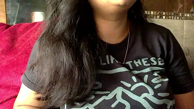 Snapshot of HaaniKaur chatting on May 9, 2026, 8:19 am HaaniKaur online show from May 9, 2026, 8:19 am