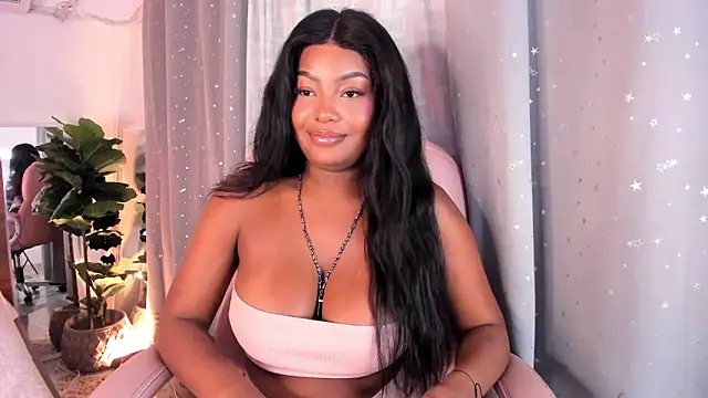 Snapshot of Isaa_Coleman_ chatting on February 5, 2025, 11:28 pm Isaa Coleman online show from February 5, 2025, 11:28 pm