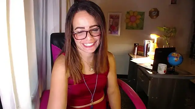 Snapshot of danielle_rose_1 chatting on June 9, 2026, 2:06 pm danielle rose 1 online show from June 9, 2026, 2:06 pm