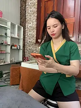 LiLi-Kirix99 online show from June 13, 2026, 8:12 am