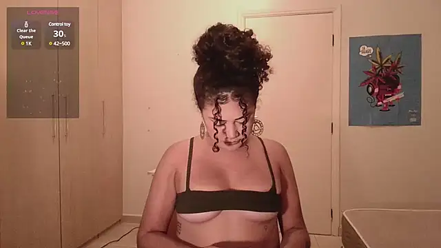 Snapshot of ann4montez_ chatting on January 14, 2025, 3:22 am ann4montez online show from January 14, 2025, 3:22 am