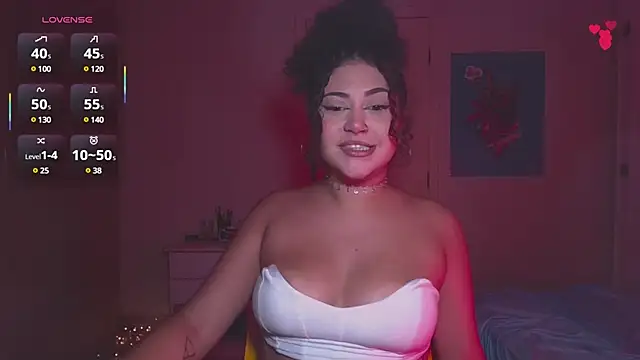 Snapshot of ann4montez_ chatting on February 14, 2025, 3:43 am ann4montez online show from February 14, 2025, 3:43 am