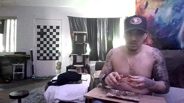 Snapshot of Antoniothedon chatting on December 16, 2024, 8:16 pm Antoniothedon online show from December 16, 2024, 8:16 pm