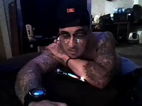 Snapshot of Antoniothedon chatting on January 26, 2025, 1:47 pm Antoniothedon online show from January 26, 2025, 1:47 pm