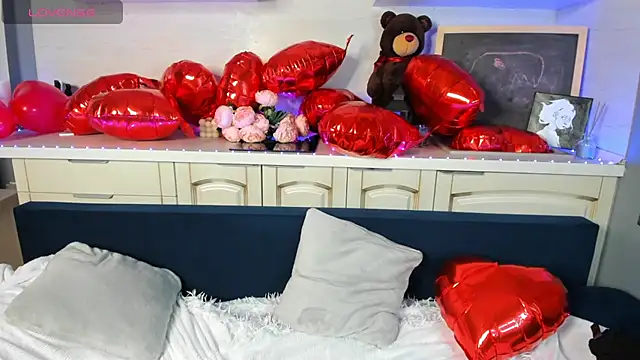 Snapshot of Hellen_Moore chatting on February 10, 2025, 7:15 am Hellen Moore online show from February 10, 2025, 7:15 am