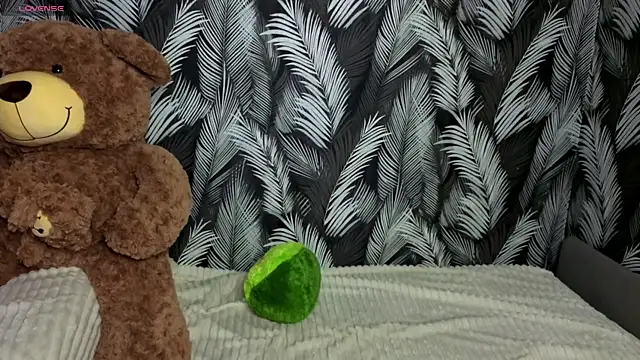 Snapshot of Hellen_Moore chatting on September 23, 2025, 1:08 am Hellen Moore online show from September 23, 2025, 1:08 am