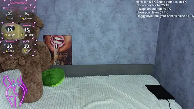 Snapshot of Hellen_Moore chatting on November 21, 2025, 12:21 am Hellen Moore online show from November 21, 2025, 12:21 am