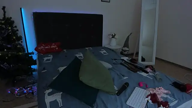 Snapshot of CassieEvans chatting on January 3, 2025, 6:55 am CassieEvans online show from January 3, 2025, 6:55 am