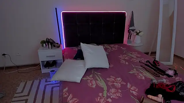 Snapshot of CassieEvans chatting on January 18, 2025, 6:45 am CassieEvans online show from January 18, 2025, 6:45 am