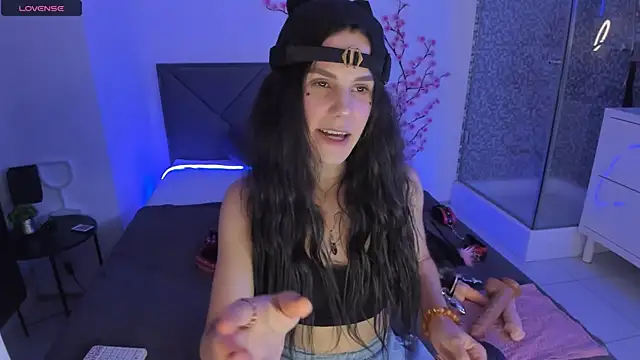 CassieEvans online show from July 17, 2026, 5:25 am