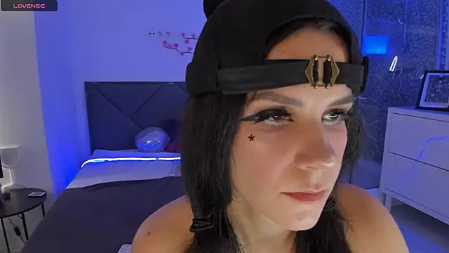 CassieEvans online show from July 19, 2026, 5:33 am