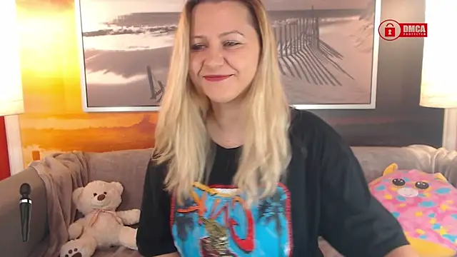 Snapshot of BigBoobsARRI chatting on February 14, 2025, 6:23 am BigBoobsARRI online show from February 14, 2025, 6:23 am