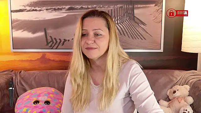 Snapshot of BigBoobsARRI chatting on February 26, 2025, 6:26 am BigBoobsARRI online show from February 26, 2025, 6:26 am