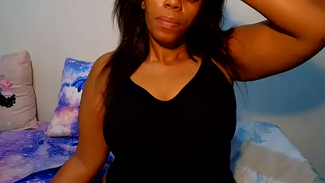 SexyFreaky  online show from February 10, 2025, 7:38 pm