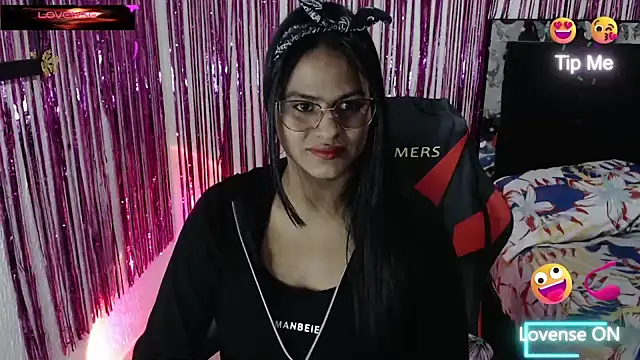 SweetAlmaa online show from July 23, 2026, 11:46 pm