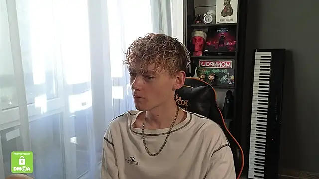 Snapshot of Keytaro chatting on September 15, 2025, 2:50 pm Keytaro online show from September 15, 2025, 2:50 pm