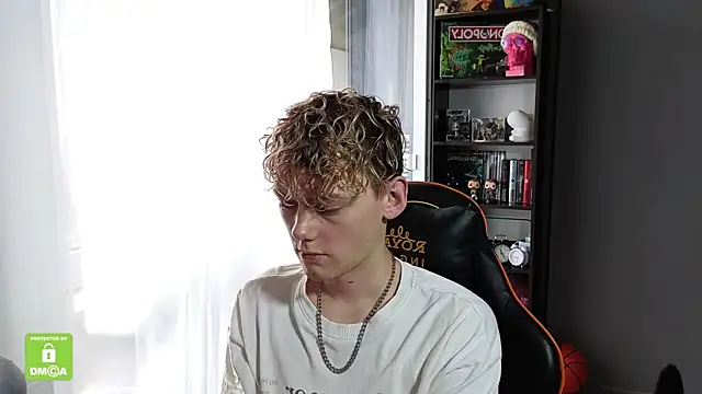 Snapshot of Keytaro chatting on September 25, 2025, 12:31 pm Keytaro online show from September 25, 2025, 12:31 pm