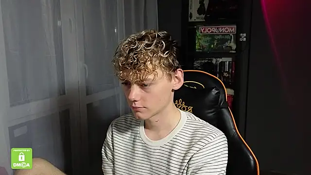 Snapshot of Keytaro chatting on October 6, 2025, 11:02 pm Keytaro online show from October 6, 2025, 11:02 pm