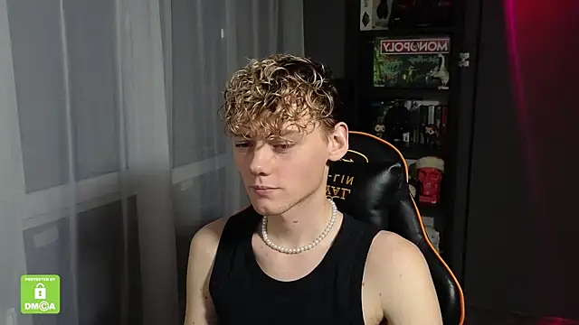 Snapshot of Keytaro chatting on October 22, 2025, 11:59 pm Keytaro online show from October 22, 2025, 11:59 pm