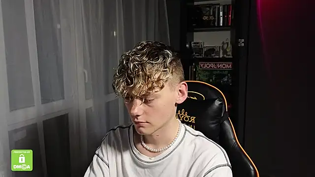 Snapshot of Keytaro chatting on November 11, 2025, 11:27 pm Keytaro online show from November 11, 2025, 11:27 pm