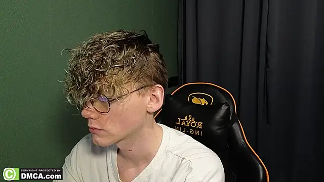 Snapshot of Keytaro chatting on February 12, 2026, 11:22 pm Keytaro online show from February 12, 2026, 11:22 pm