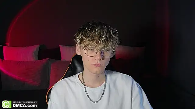 Snapshot of Keytaro chatting on March 14, 2026, 6:30 am Keytaro online show from March 14, 2026, 6:30 am