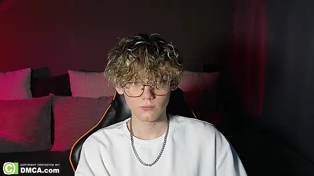 Snapshot of Keytaro chatting on March 14, 2026, 11:54 pm Keytaro online show from March 14, 2026, 11:54 pm