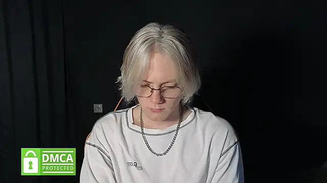 Snapshot of Keytaro chatting on May 7, 2026, 3:17 pm Keytaro online show from May 7, 2026, 3:17 pm