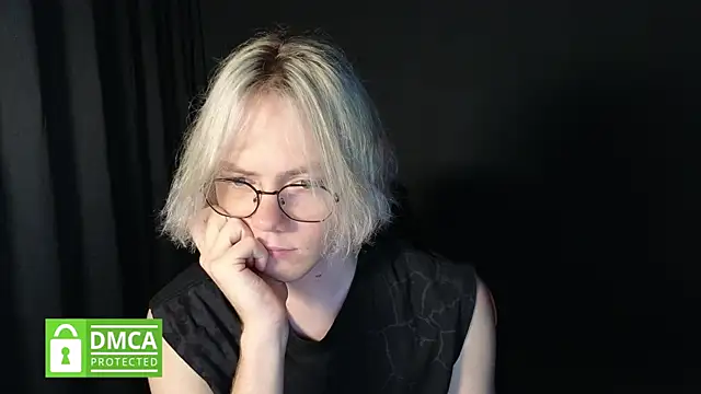 Snapshot of Keytaro chatting on June 24, 2026, 8:57 am Keytaro online show from June 24, 2026, 8:57 am