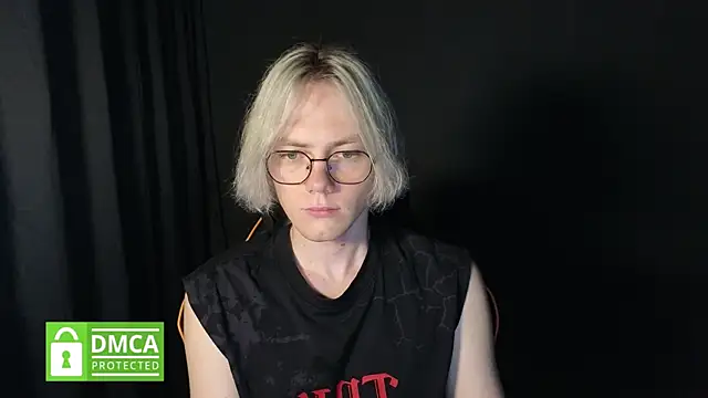 Snapshot of Keytaro chatting on July 13, 2026, 5:49 pm Keytaro online show from July 13, 2026, 5:49 pm