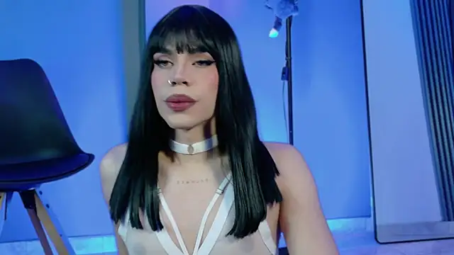 Snapshot of LucyGiraldo chatting on September 27, 2025, 1:21 am LucyGiraldo online show from September 27, 2025, 1:21 am