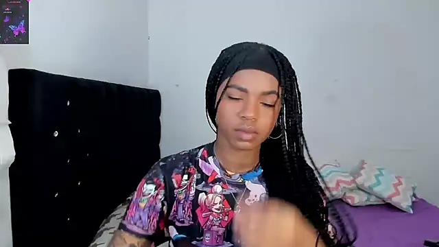 Snapshot of Marce_22 chatting on February 28, 2025, 2:31 am Marce 22 online show from February 28, 2025, 2:31 am