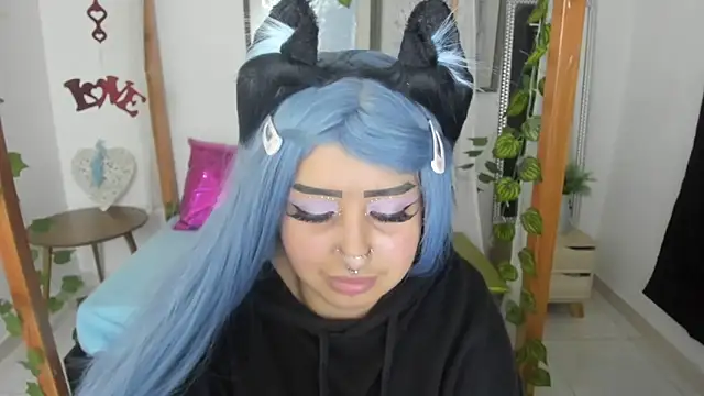 lussyevans24 online show from March 15, 2025, 3:40 am