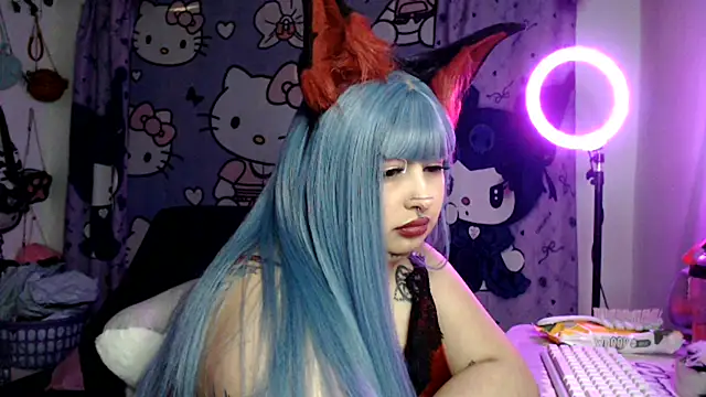 lussyevans24 online show from June 16, 2026, 5:21 am