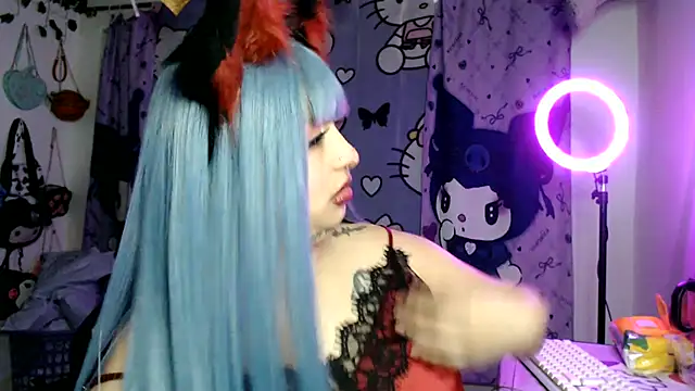 lussyevans24 online show from June 25, 2026, 5:12 am
