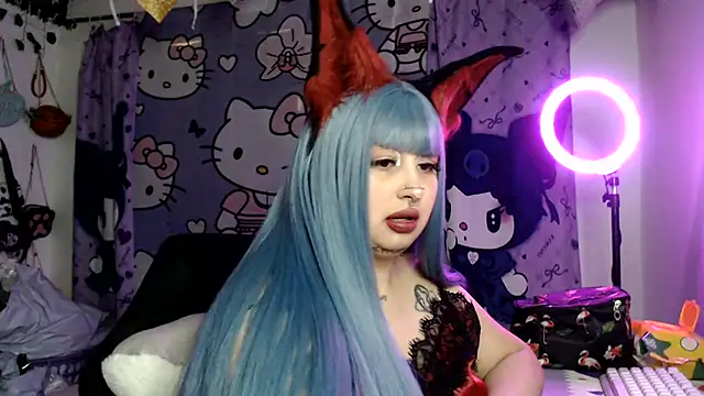 lussyevans24 online show from July 8, 2026, 4:50 am