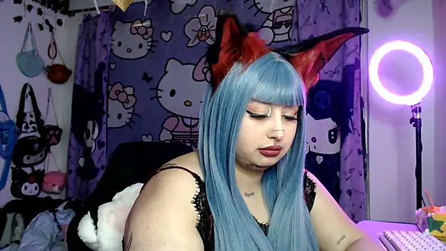 lussyevans24 online show from July 29, 2026, 5:27 am