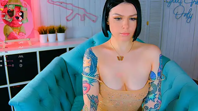 My toys pink online show from December 3, 2025, 5:48 am