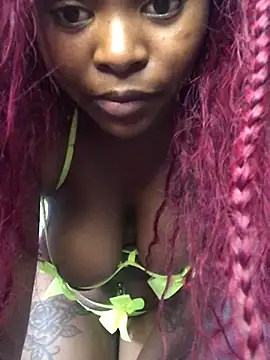 Snapshot of DiamondGoddes chatting on January 18, 2025, 11:43 am DiamondGoddes online show from January 18, 2025, 11:43 am