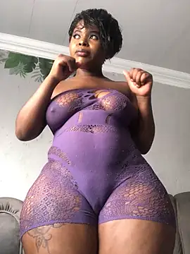 Snapshot of DiamondGoddes chatting on March 4, 2025, 12:55 pm DiamondGoddes online show from March 4, 2025, 12:55 pm