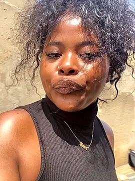 Snapshot of DiamondGoddes chatting on November 6, 2025, 7:53 am DiamondGoddes online show from November 6, 2025, 7:53 am