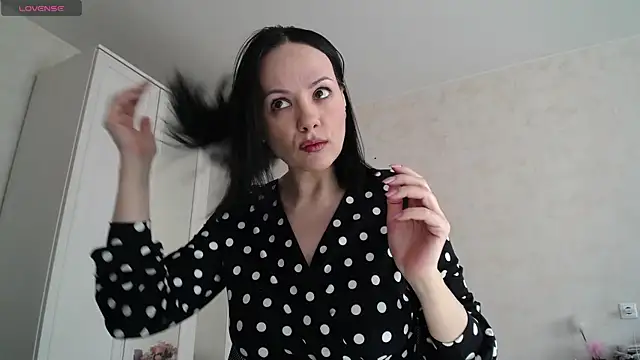 Devil Goddess online show from March 10, 2026, 12:43 pm